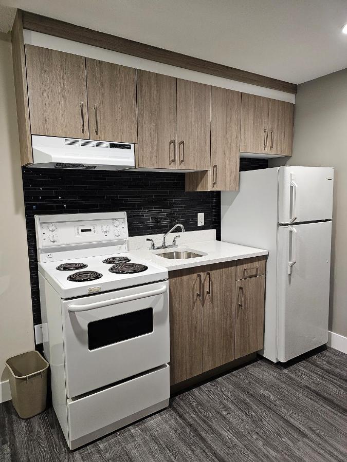 Western Budget Motel #1 Leduc/Nisku ภายนอก รูปภาพ